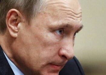 Rússia afirma que vai atacar Kiev e pede que moradores deixem a capital
