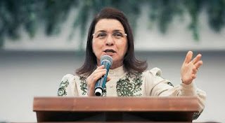 Em defesa da fé cristã: Eliã Oliveira condena ataque à igreja evangélica em Jaboatão; cantora pediu providências contra atos de intolerância religiosa