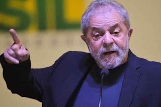Lula diz que Bolsonaro “não gosta de gente, ele gosta de policial”