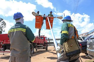 Gravatá: prefeitura realiza substituição de postes de iluminação na via local da BR-232