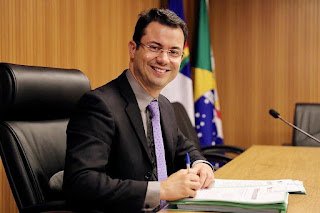 Clodoaldo faz solene em homenagem a patronos pernambucanos