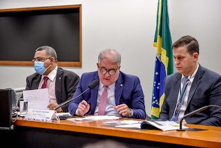 Augusto Coutinho vai propor mudanças ao Projeto de Lei do Lobby