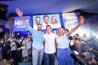 Miguel Coelho reúne multidão em convenção e promete devolver o orgulho e a autoestima dos pernambucanos