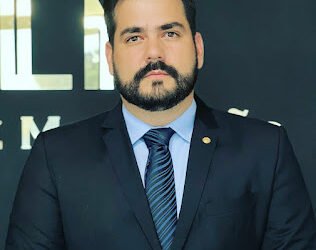 Dr. Luiz Maranhão vai ao STF contra Lei que prejudica aprovados no concurso da PMPE de 2009
