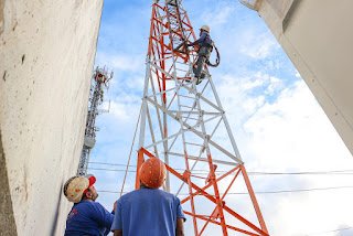 Propositura de Neném de Uruçu impulsiona introdução do sinal de TV digital em Gravatá; prefeito Joselito Gomes acompanha de perto a instalação de equipamentos de transmissão