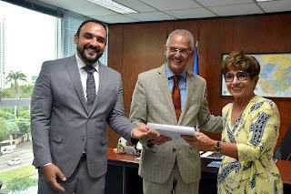 MPC-PE e TCE entregam para a Justiça Eleitoral lista lista com nomes de gestores que tiveram contas reprovadas