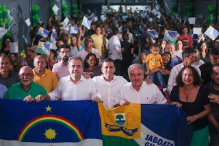 Augusto Coutinho participa de grande ato ao lado de Danilo Cabral em Jaboatão