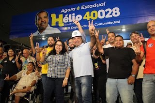 Com grande adesivaço na madrugada, Hélio Guabiraba inicia campanha rumo a Alepe