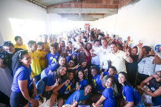 Augusto Coutinho e Antonio Fernando se reúnem com moradores em Jaboatão