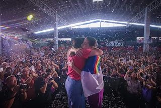 Ato de Raquel e Priscila Krause lota o Arena Caruaru