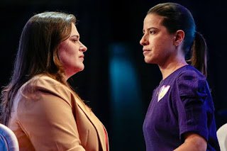 Durante debate, Raquel Lyra questiona Marília Arraes sobre plano de governo com 12 páginas