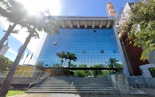 Justiça determina que posts com pesquisas eleitorais do 2º turno em PE não registradas e de institutos que não existem sejam apagados