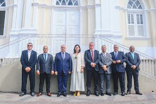 No dia da Proclamação da República, Gravatá celebra data com hasteamento das bandeiras em frente ao Paço Municipal