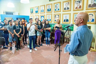 Sarau marcou o lançamento dos dois novos livros do escritor e poeta gravataense Ricardo Vieira
