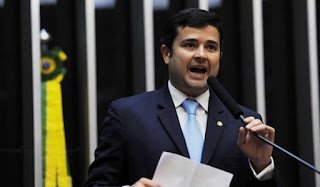 Projeto de Eduardo da Fonte proíbe cobrança de taxa de religação para energia elétrica, água, telefone e internet