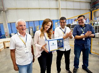 Presidente da Compesa visita sede das Baterias Moura para conhecer etapa final do projeto de armazenamento de energia