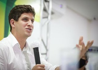 Recife: João Campos anuncia concurso público com 390 vagas para Emlurb e URB