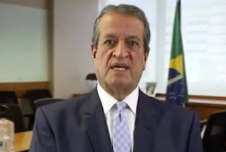 Valdemar anuncia que Bolsonaro será o candidato do PL à Presidência em 2026