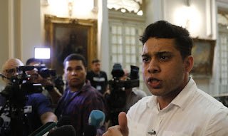 Ex-vereador Gabriel Monteiro é preso acusado de estupro