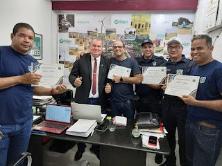 Reconhecimento e valorização: Neném de Uruçu entrega votos de aplausos para Guardas Municipais e comemora aprovação de PL que institui PJES na Guarda de Gravatá
