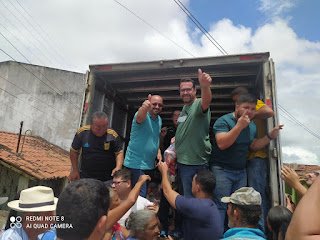 Em Gravatá, 2° ano do Natal Solidário realizado por Léo Giestosa promove distribuição de toneladas de cestas básicas