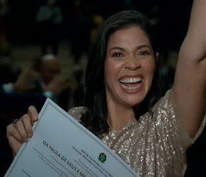 Deputada federal eleita, Iza Arruda celebra diplomação e já se prepara para a posse