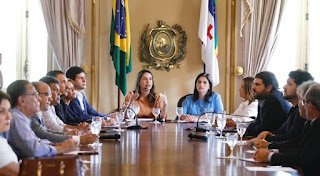 Raquel Lyra pede que prefeitos apresentem projetos de segurança e ação contra as chuvas