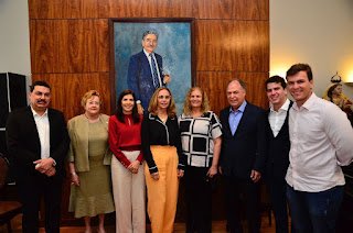 Senador Fernando Bezerra Coelho recebe comenda por serviços prestados ao Imip