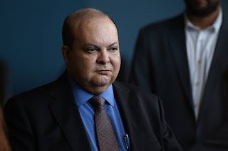 Polícia Federal faz operação na casa de Ibaneis Rocha, governador afastado do DF