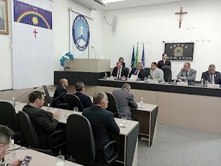 Em ação popular, grupo aciona a justiça pedindo anulação da eleição da Mesa Diretora da Câmara de Gravatá; entre os autores da ação estão os ex-vereadores Val do Ônibus e Bolo da Areia