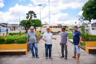 Prefeitura de Gravatá atende solicitação de Neném de Uruçu e revitaliza Praça Maria Teodora Bezerra em Uruçu-Mirim