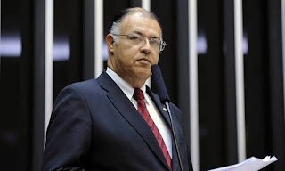 Pastor Eurico critica profanação do cristianismo no carnaval 2023