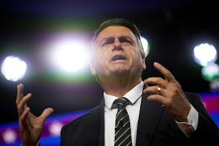 Bolsonaro diz sentir que missão no Brasil não terminou