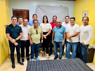 Olinda: presidente da Câmara, Saulo Holanda, reúne base aliada de vereadores para diálogo com Mirella Almeida
