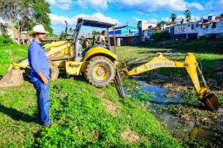 Prefeitura realiza trabalho preventivo no Rio Ipojuca em Gravatá