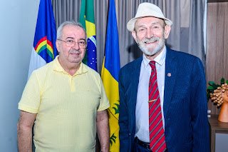 Prefeito de Gravatá recebe desembargador do TJPE