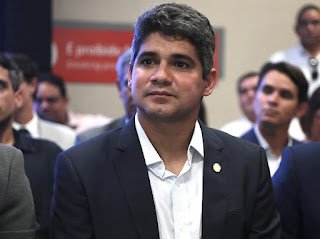 Renato Antunes questiona o PSB pelo alto desemprego no Recife Renato Antunes questiona o PSB pelo alto desemprego no Recife