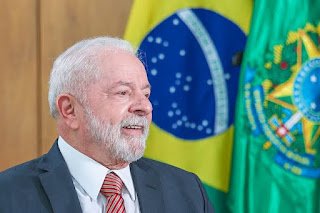 Lula sanciona nesta segunda lei que assegura igualdade salarial entre mulheres e homens