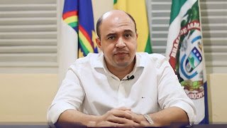 Após auditoria do TCE, prefeito de Araçoiaba assina TAG se comprometendo em melhorar o trasporte escolar
