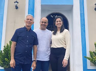 Paulo Roberto e Iza Arruda visitam Daniel da Igreja; vice-prefeito de Pombos concorrerá ao cargo de prefeito