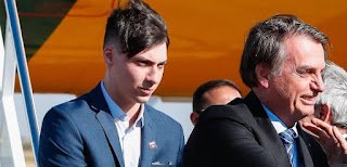 Filho de Bolsonaro, Jair Renan é alvo de operação da Polícia Civil do DF