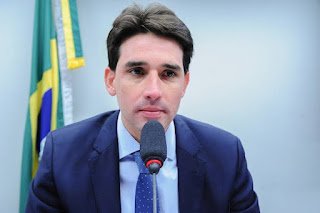 Silvio Costa Filho descarta privatização em Santos, mas buscará atuar como “ponte” entre Planalto e Tarcísio