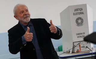 Lula admite que não cumprirá déficit zero em 2024