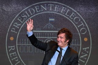 Javier Milei é eleito presidente da Argentina com 55% dos votos