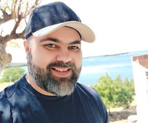 Aniversariante do dia, Pê Guerra recebe homenagens e até declarações de apoio; seu nome é cogitado para vaga na Câmara de Carpina