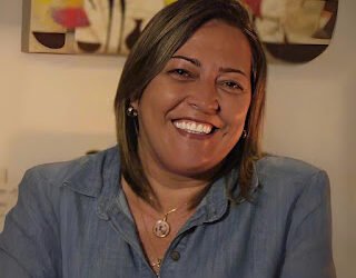 Impedida de ser empossada por decisão liminar, Sandra Facundes, conselheira tutelar mais votada de Gravatá, diz acreditar na justiça e afirma que “em breve” também tomará posse