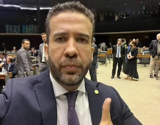 PF pede ao STF quebra de sigilo bancário de Janones em investigação sobre rachadinha