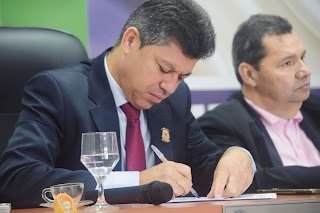 Câmara de Chã Grande votará nesta quarta-feira (28) projetos de reajuste do piso salarial dos professores e autorização para uso de veículos utilitários no serviço de táxi