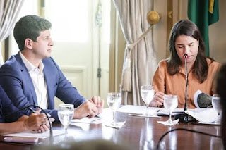Raquel leva a pior na disputa com João Campos por servidores estaduais cedidos à prefeitura do Recife; medida cautelar do TCE favorece o prefeito