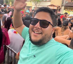 Presença de Alexandre Ferreira no carnaval de Gravatá reforçou cogitações sobre pré-candidatura ao Legislativo Presença de Alexandre Ferreira no carnaval de Gravatá reforçou cogitações sobre pré-candidatura ao Legislativo